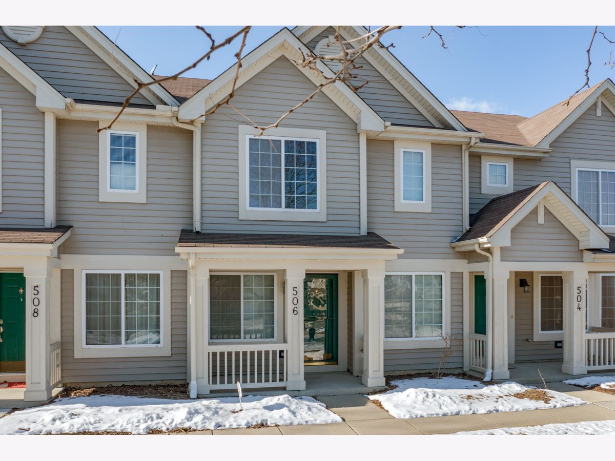 Holiday Park Fox Lake IL, Townhomes & Condos & Homes For Sale & For