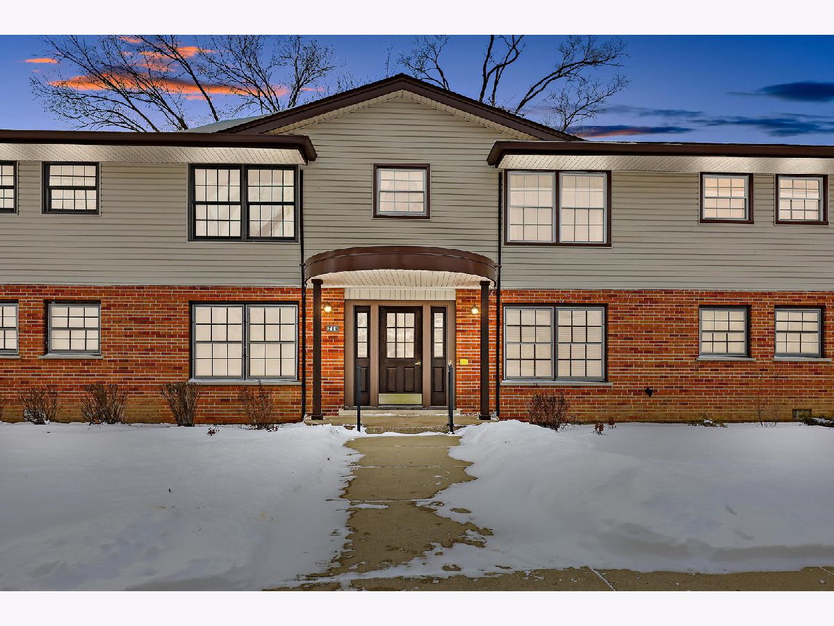 Condominiums Sold Washington Square Elk Grove Village Illinois, 214 Washington