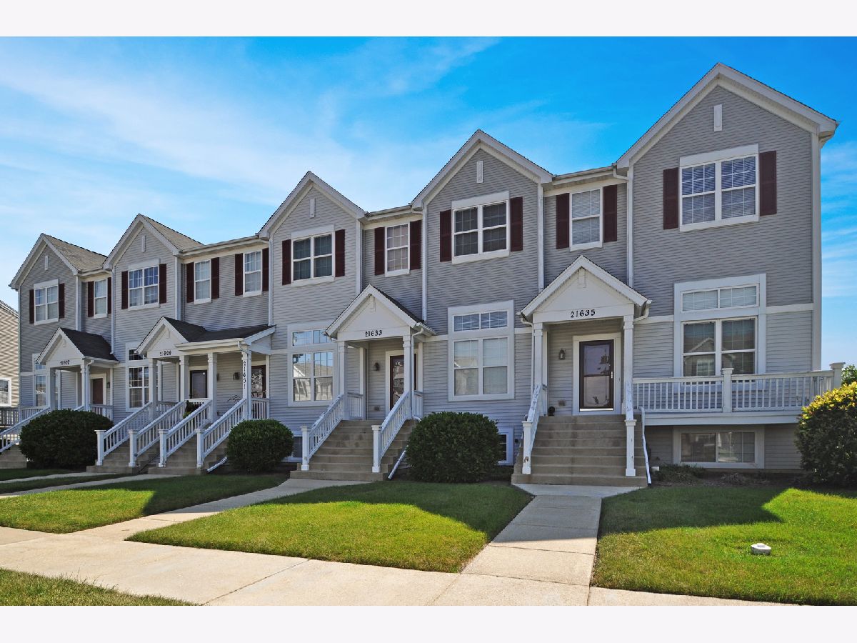 Homes & Townhomes & Condos Sold Holden Park Matteson Illinois, 21633 Dogwood