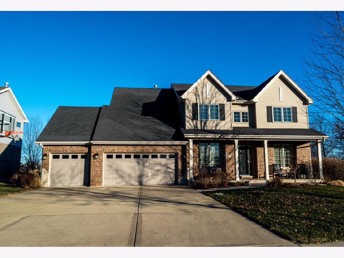 Homes Sold Creekside Estates Lockport Illinois, 15037 Hillside