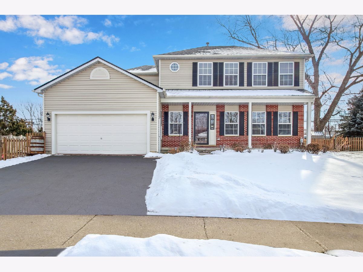 Homes Sold Hickory Cove Fox Lake Illinois, 8009 Redwood