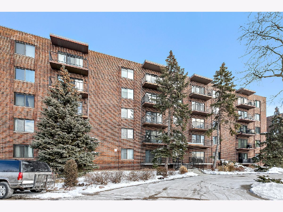 Condos & Townhomes Sold Forest Towers Chicago Illinois, 6525 Nashville