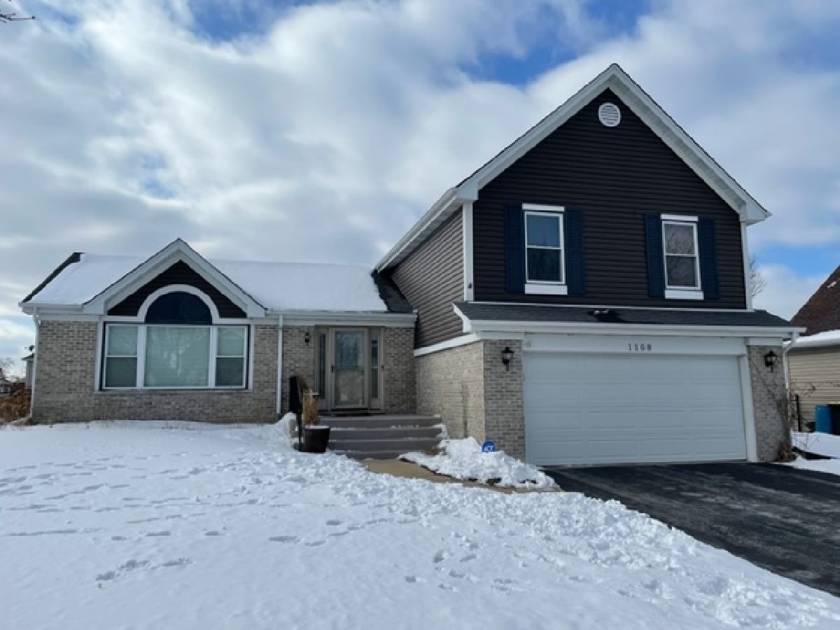 Homes Rented Heritage Glen Carol Stream Illinois, 1168 Winding Glen