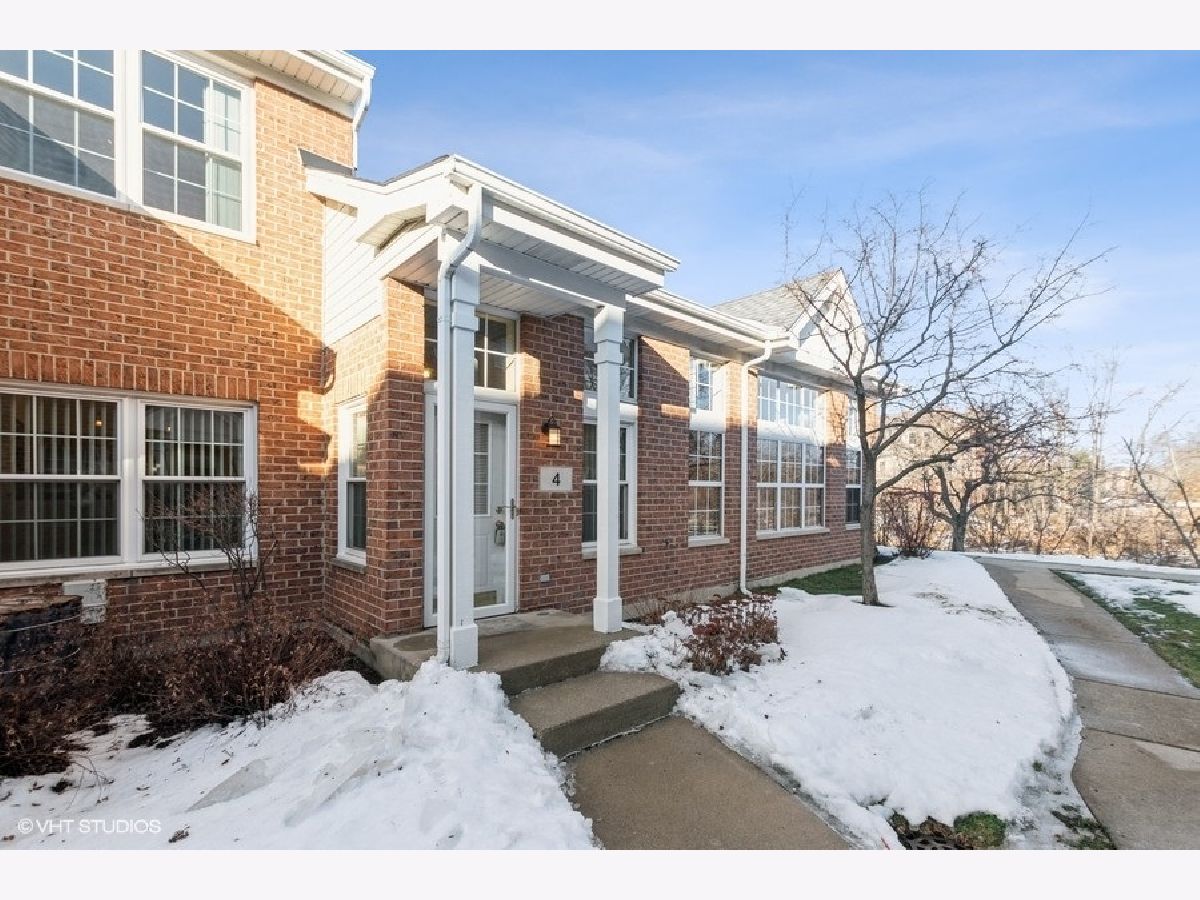 Townhomes Sold Astoria Place Elmhurst Illinois, 4 Dewalt