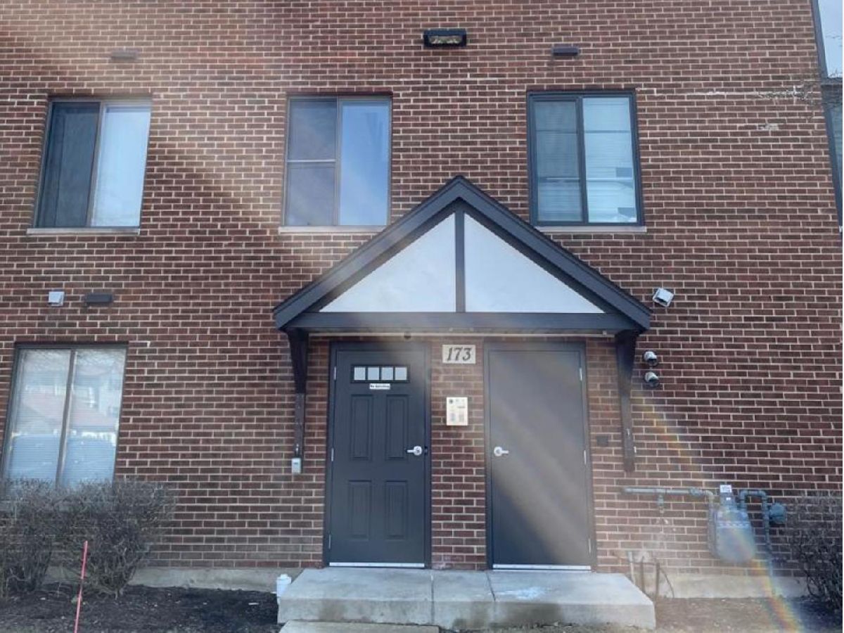 Condominiums Sold Willows Of Fox Valley Aurora Illinois, 173 Gregory