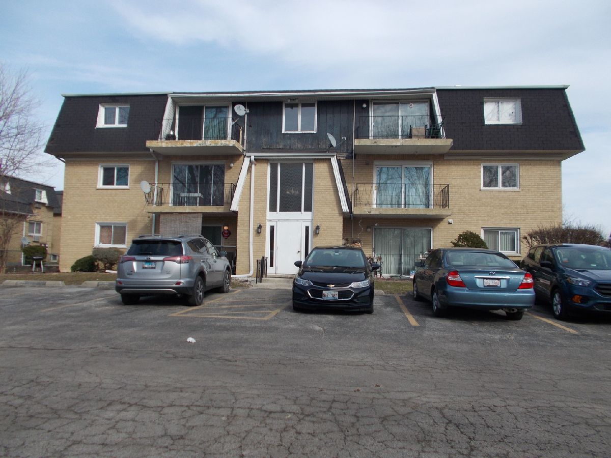 Condos & Townhomes Sold Oak Condominiums Alsip Illinois, 12024 Kildare
