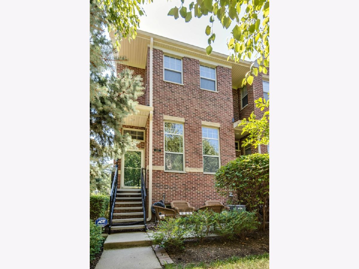 Townhomes Sold Belmont River Club Chicago Illinois, 3245 Talman