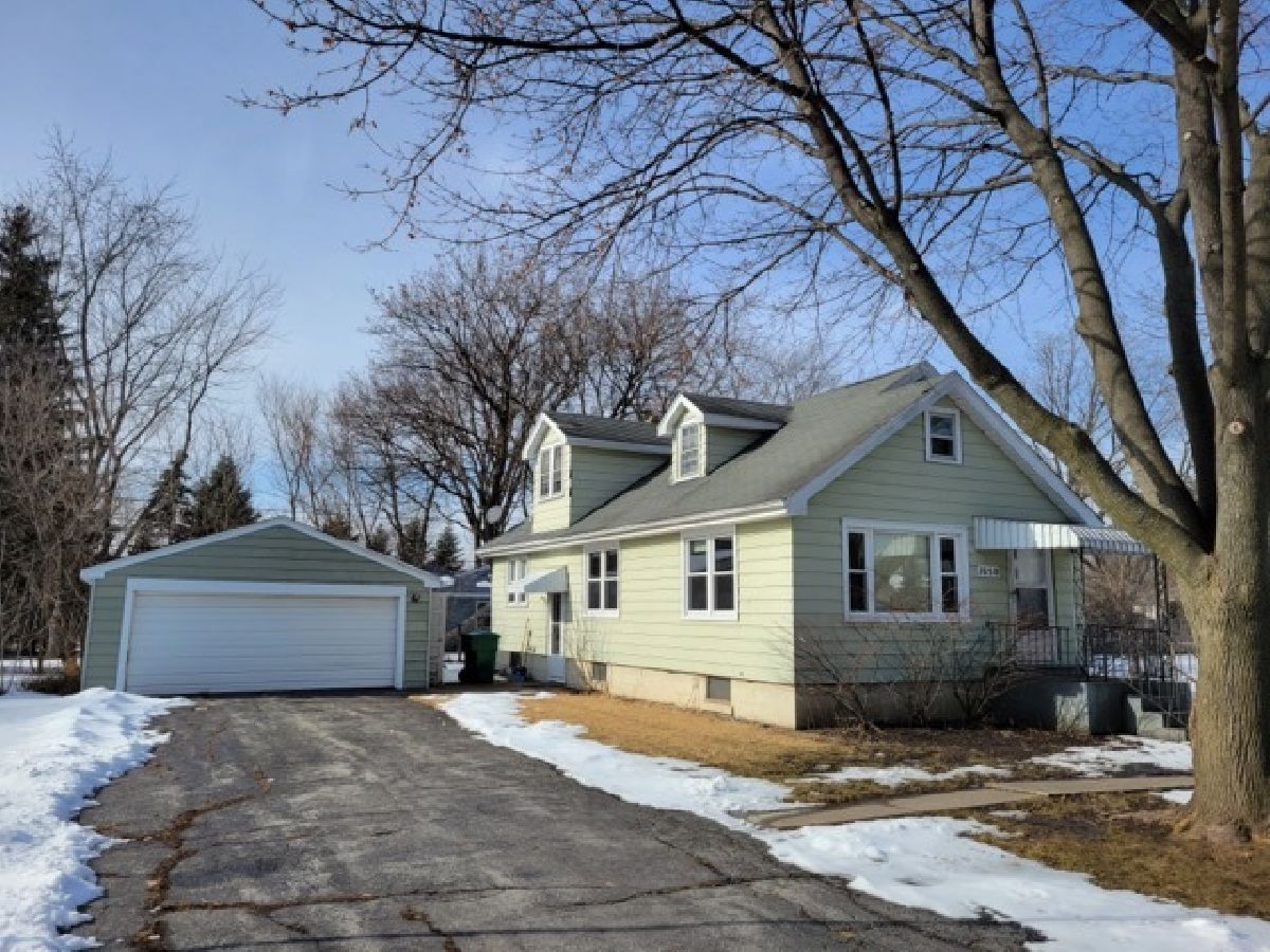 Homes Sold Gurnee Park Estates Gurnee Illinois, 1050 Oakwood