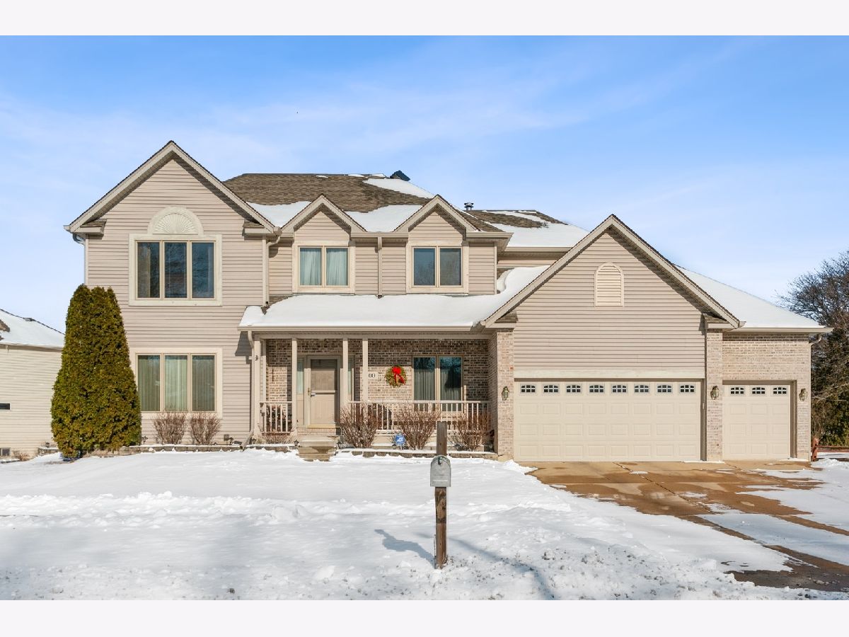 Homes Sold Rosedale Roselle Illinois, 300 Mensching