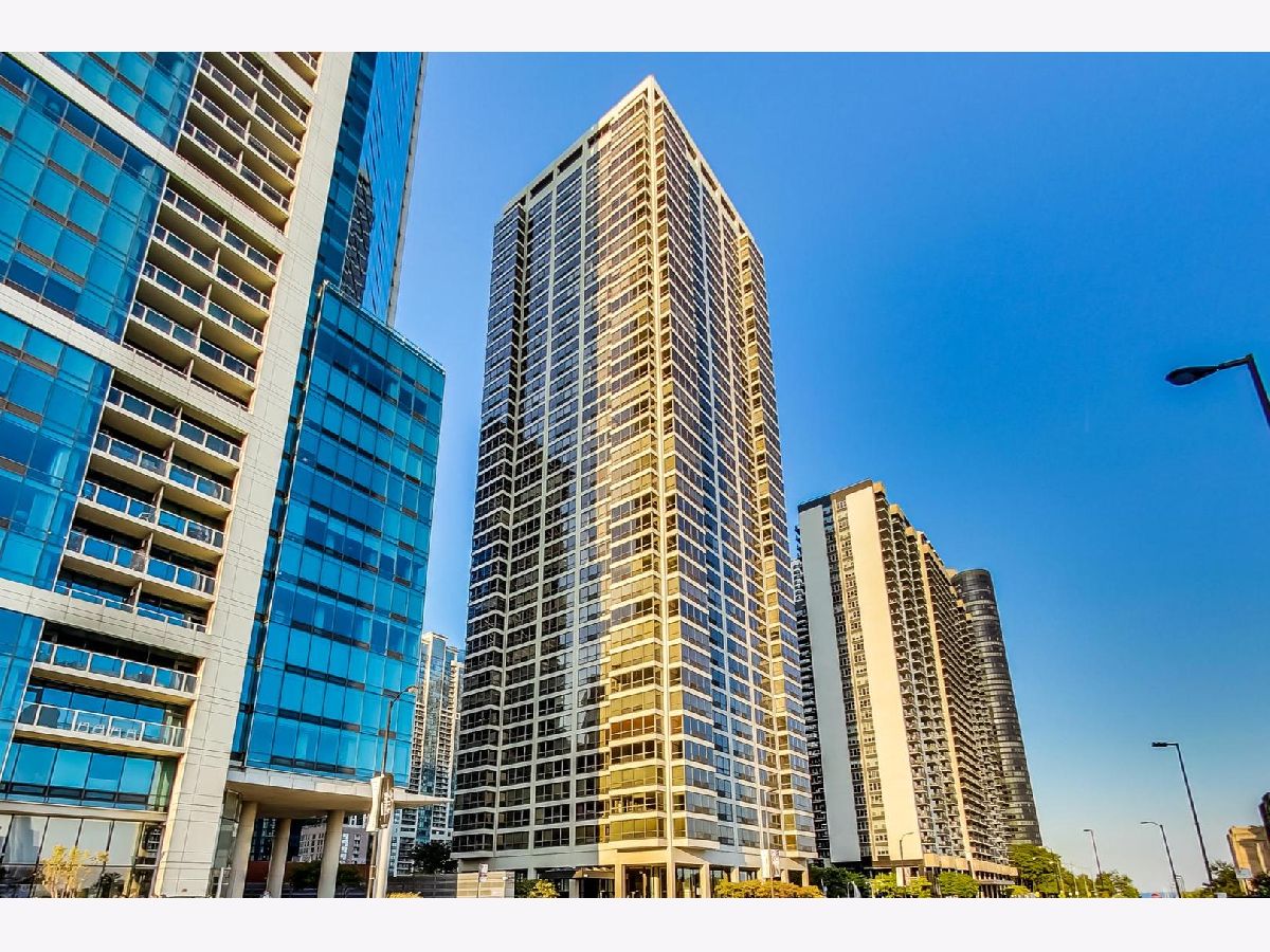 Condominiums Rented The Buckingham Chicago Illinois, 360 Randolph