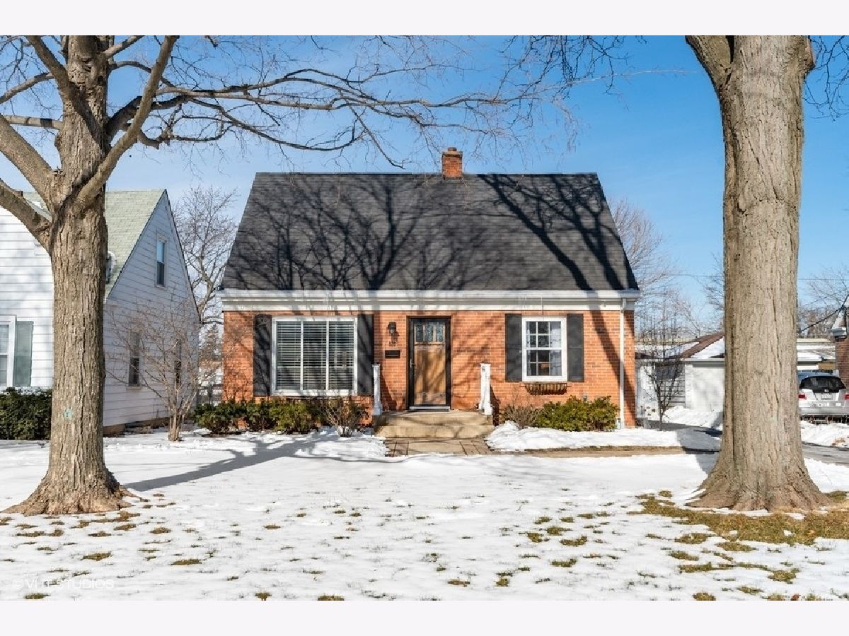 Homes & Condos & Townhomes Sold Poet's Corner Deerfield Illinois, 520 Longfellow