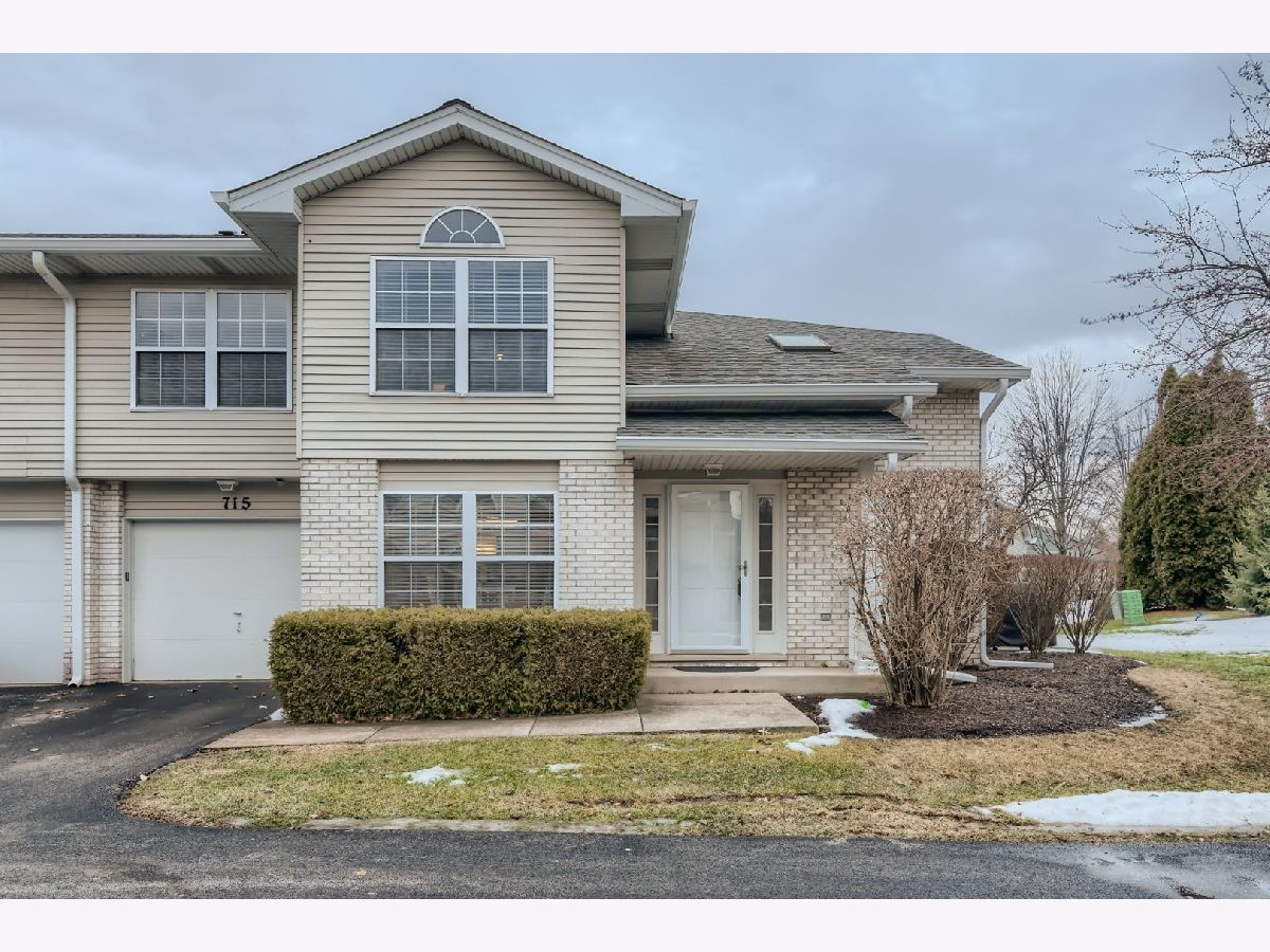 Townhomes Sold Riverbrook Naperville Illinois, 715 Beaver