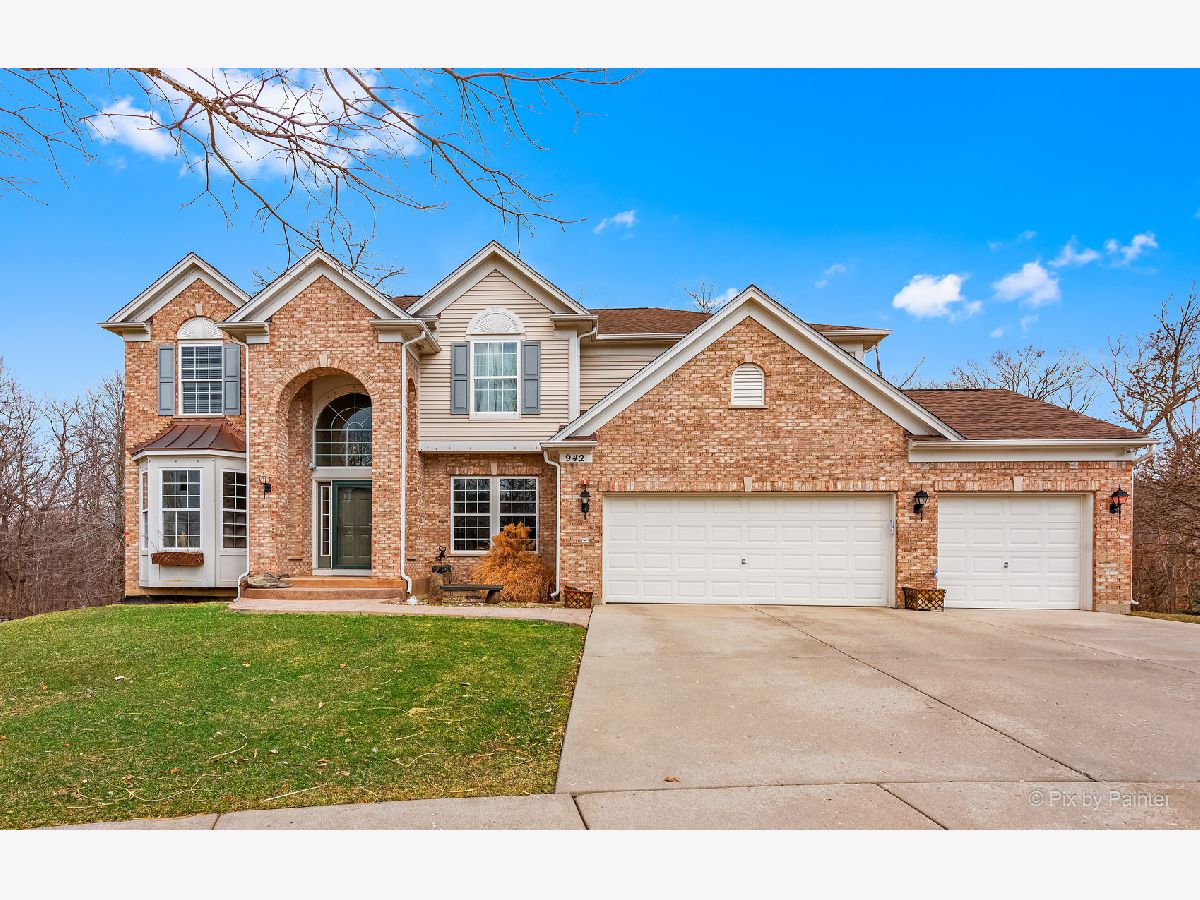 Homes Sold Buckingham Woods Streamwood Illinois, 942 Blue Ridge