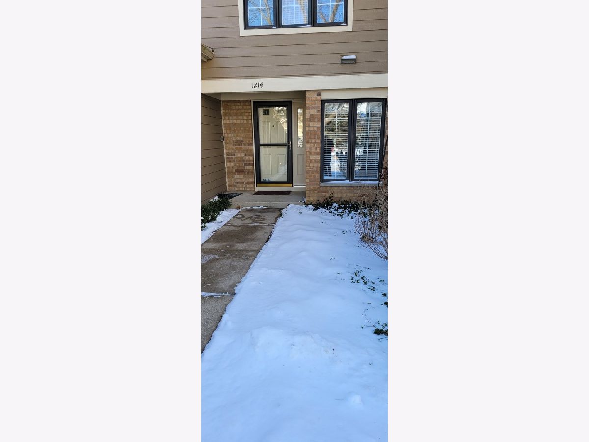 Townhomes Rented Riva Ridge I Libertyville Illinois, 1214 Gulfstream