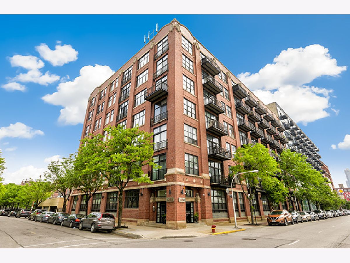 Condominiums Sold Vanguard Lofts Chicago Illinois, 1250 Van Buren