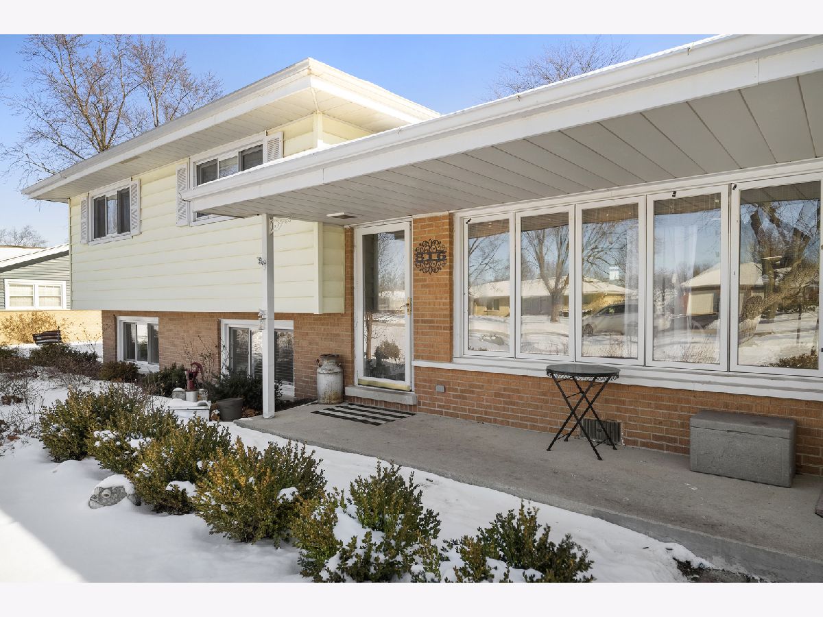 Homes Sold Murphy Acres Joliet Illinois, 816 Cassie