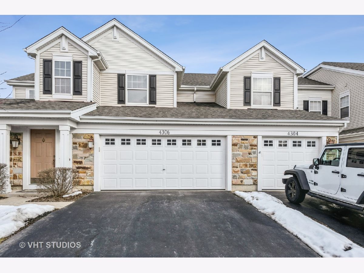 Townhomes & Condos Sold Waters Edge Island Lake Illinois, 4306 Blue Iris