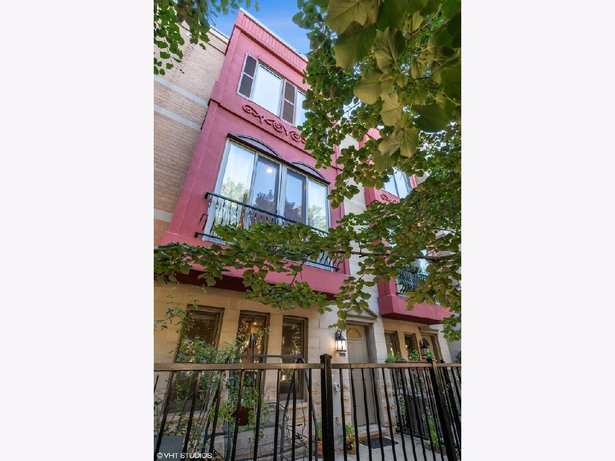 Townhomes Sold Via Como Due Chicago Illinois, 513 Peoria