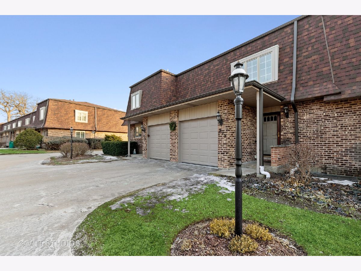 Townhomes Sold Lakewood Grayslake Illinois, 373 Getchell