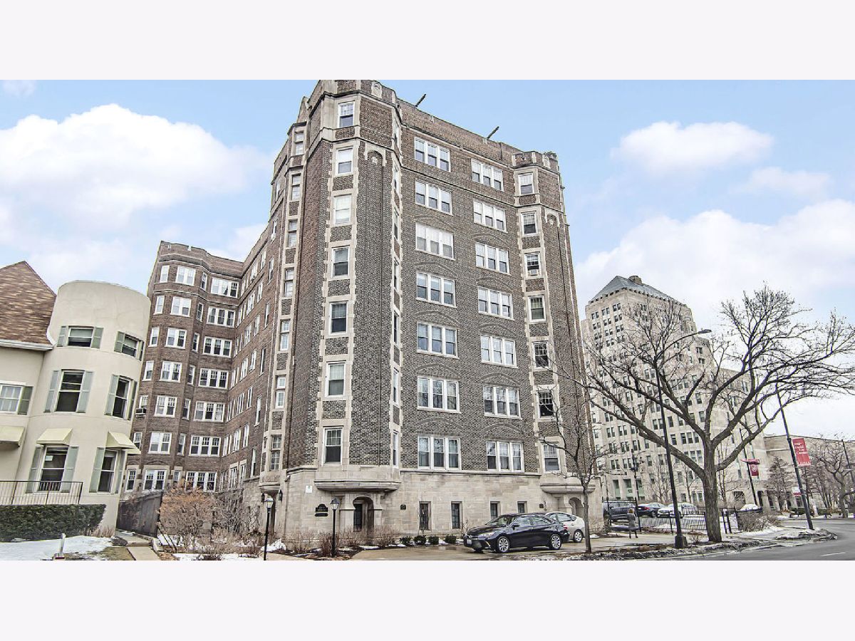Condominiums & Homes Rented Edgewater Beach Chicago Illinois, 6342 Sheridan
