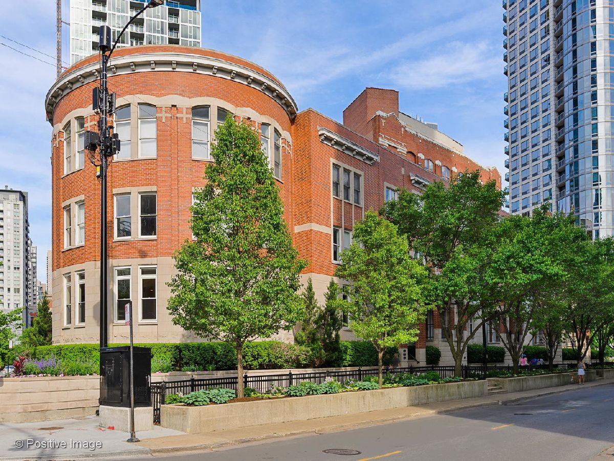 Townhomes & Condos Sold The Sexton Chicago Illinois, 501 Kingsbury