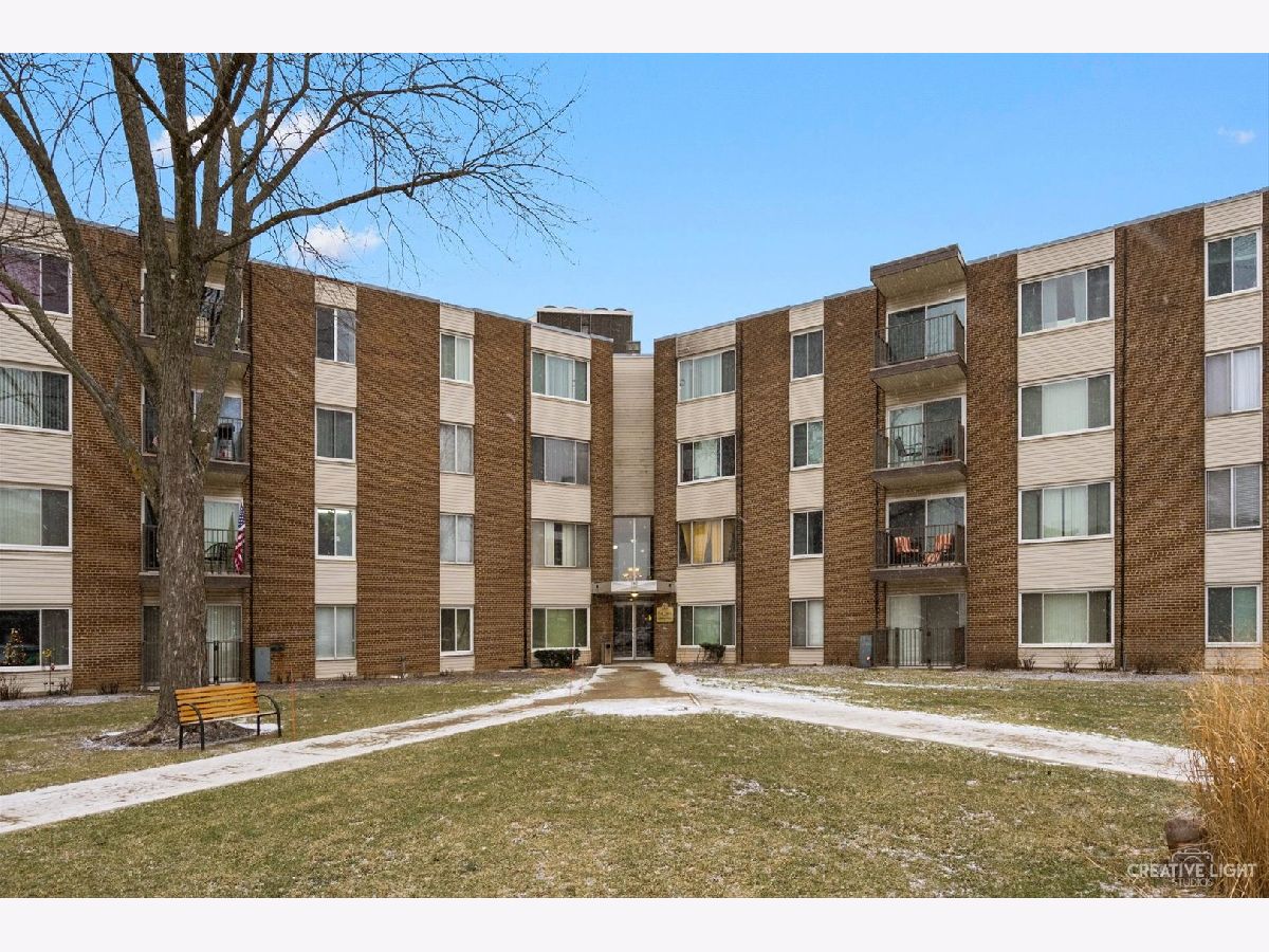Condominiums Sold Park Towne Palatine Illinois, 140 Wood
