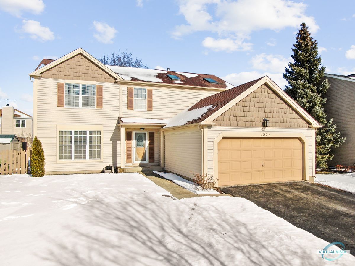 Homes Sold Haddonfield Carol Stream Illinois, 1307 Country Glen