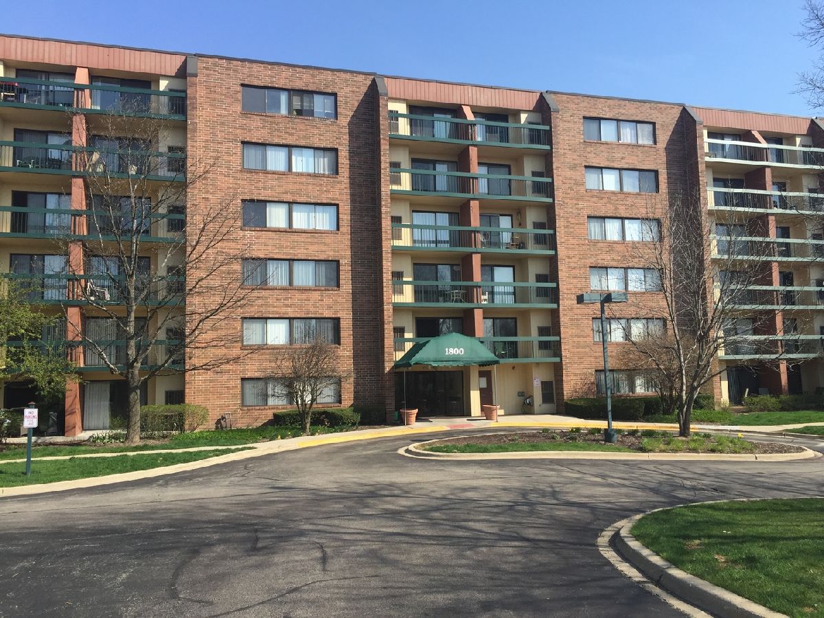 Condominiums Sold Huntington Grove Hoffman Estates Illinois, 1800 Huntington
