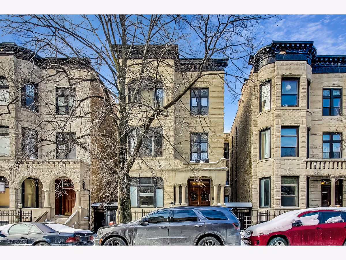 Condominiums Sold Buena Park Condos Chicago Illinois, 4004 Clarendon