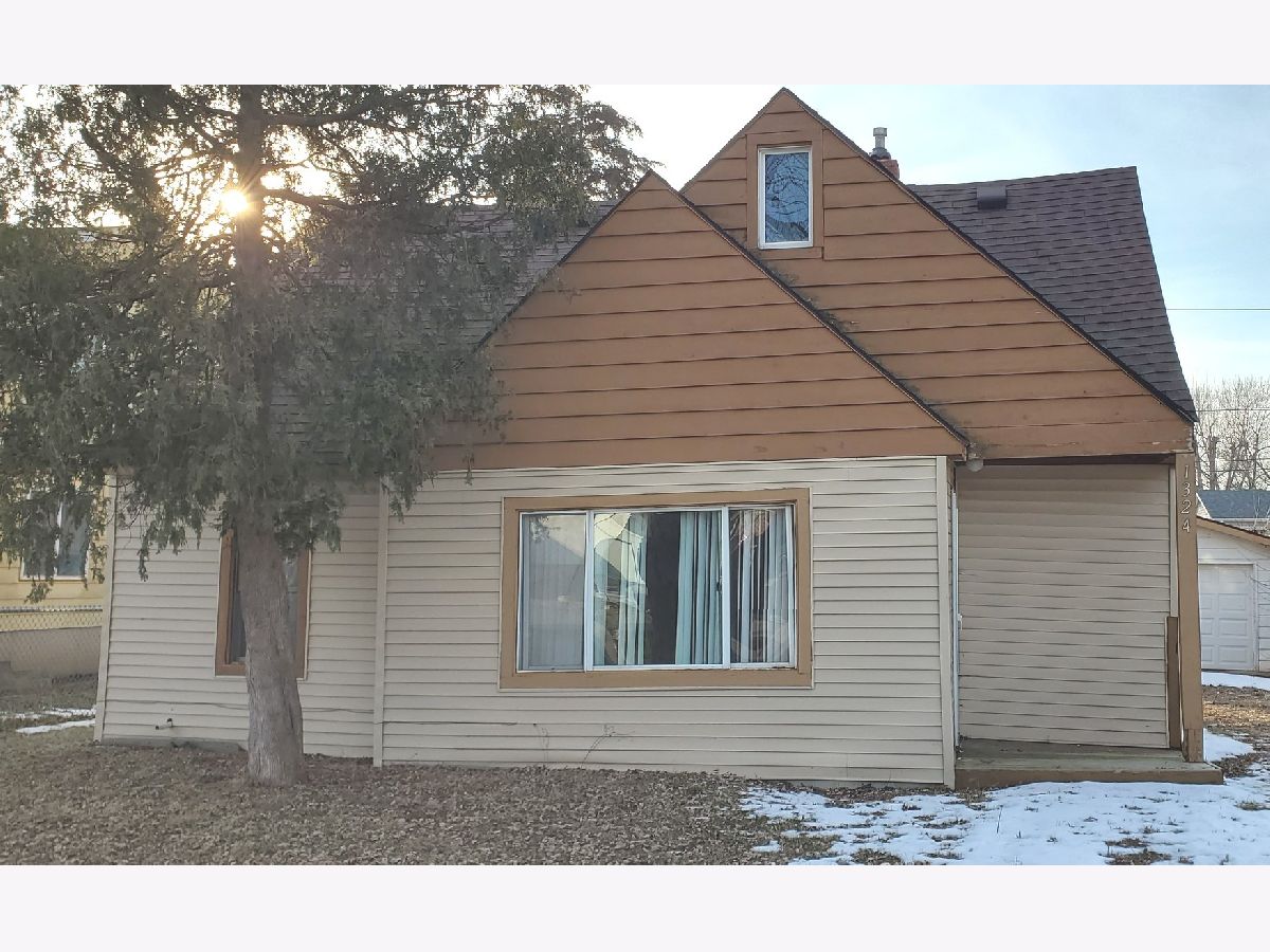 Homes Sold Hillwood Round Lake Beach Illinois, 1324 Cherokee