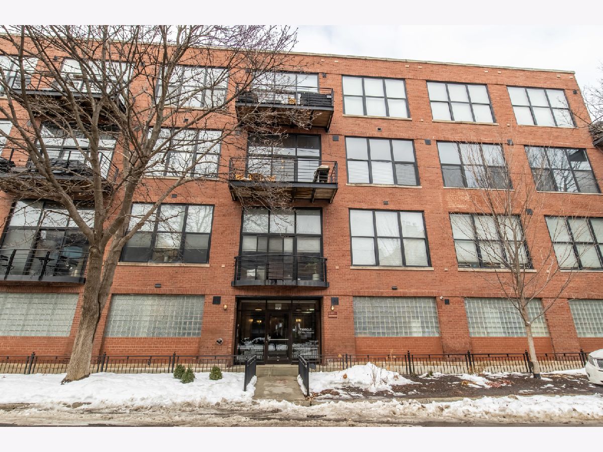 Condominiums Sold Pinnacle Lofts Chicago Illinois, 2210 Wabansia