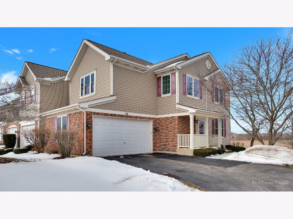 Townhomes & Homes Sold Prairie Pointe Streamwood Illinois, 32 Blue Stem