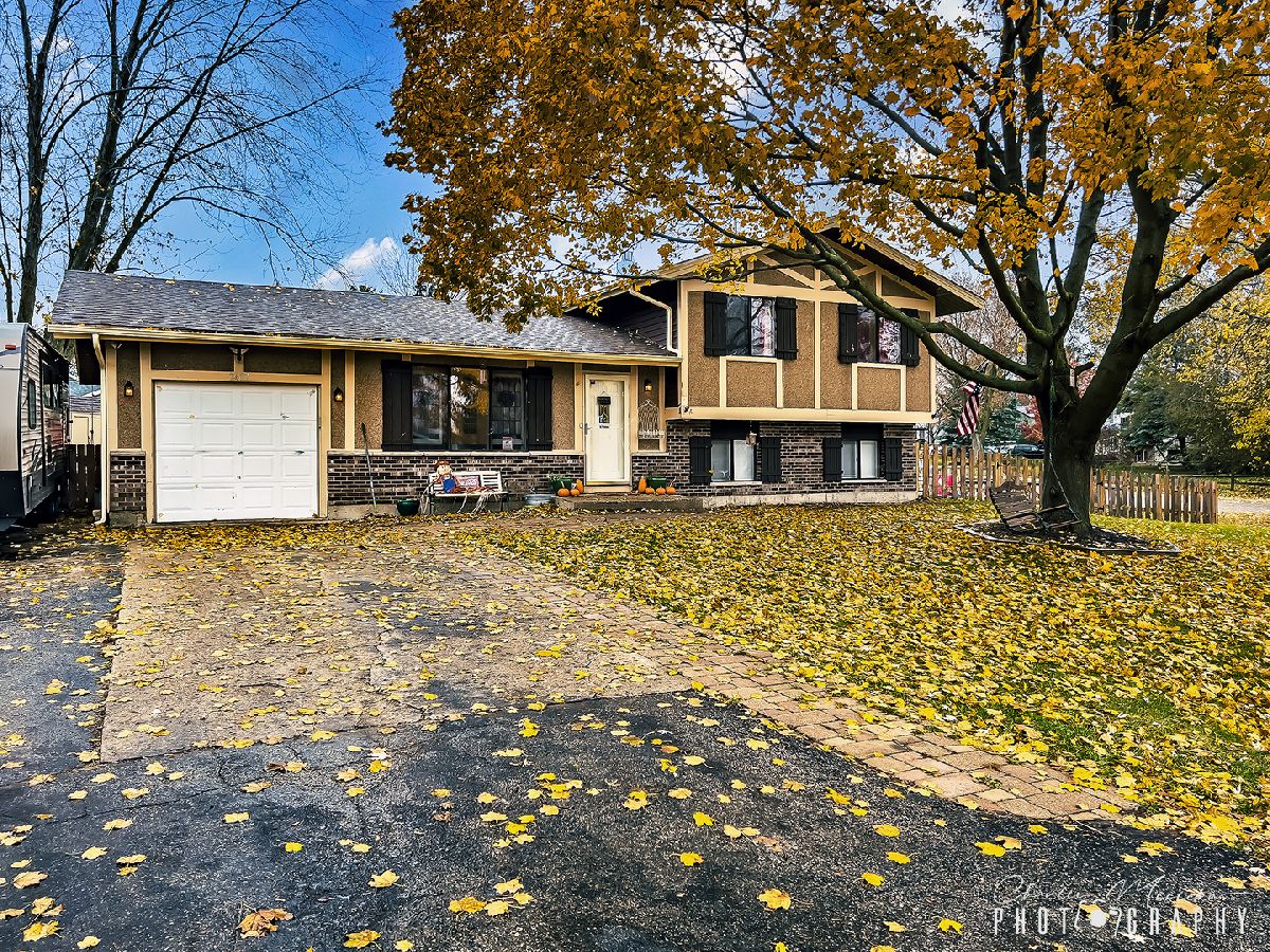 Homes Sold Eastwood Manor Mchenry Illinois, 2417 Fairview