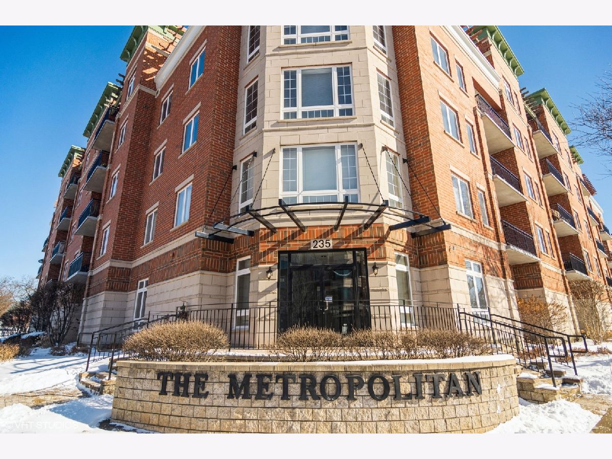 Condominiums Sold The Metropolitan Palatine Illinois, 235 Smith