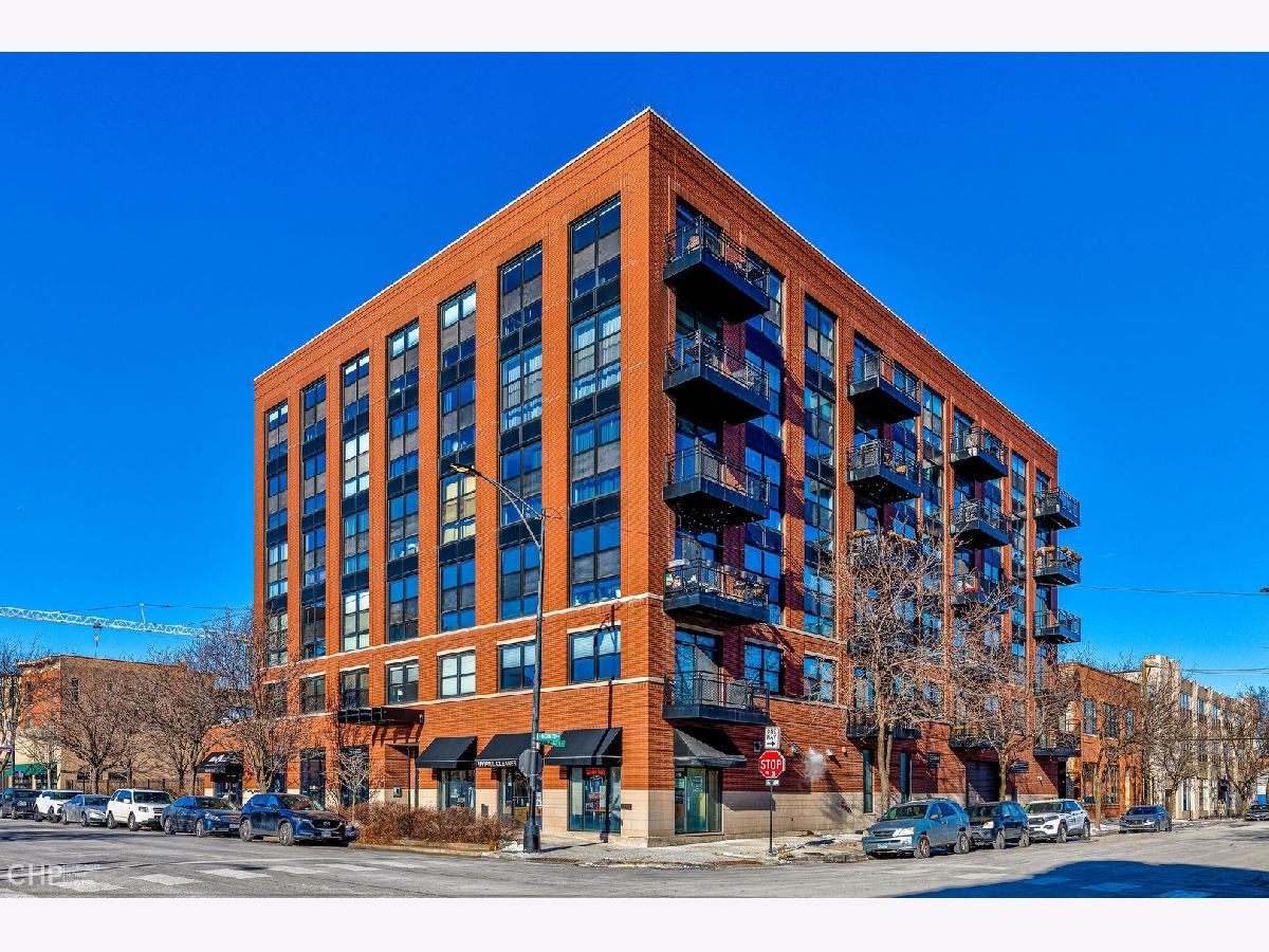Condos & Townhomes Sold Westgate Terrace Chicago Illinois, 1260 Washington