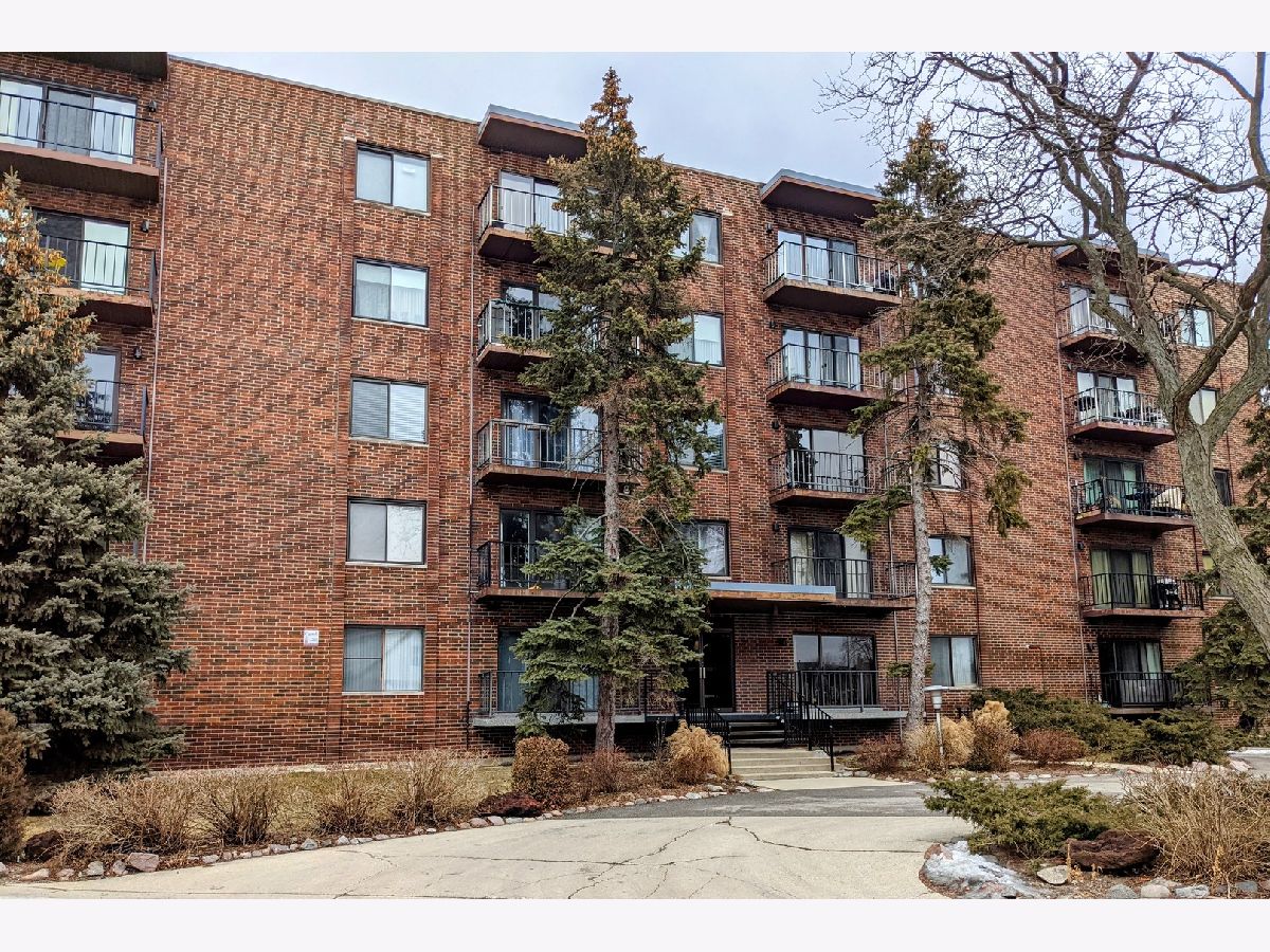 Condos & Townhomes Sold Forest Towers Chicago Illinois, 6525 Nashville
