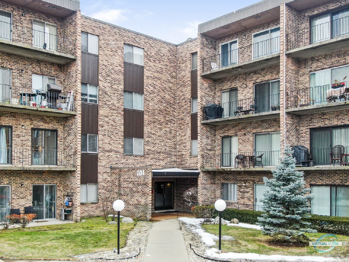 Condominiums Sold Huntington Commons Mount Prospect Illinois, 701 Huntington Commons