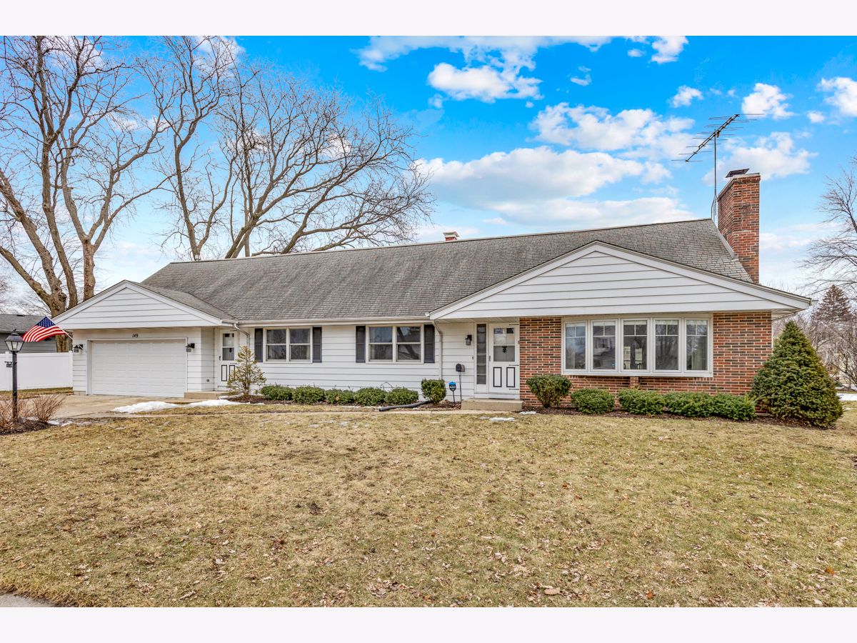 Homes Sold Country Knolls South Elgin Illinois, 149 Pauline