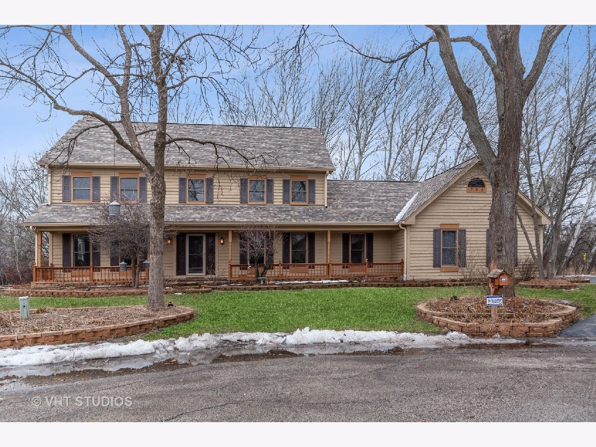 Homes Sold Flint Creek Barrington Illinois, 705 Old Creek