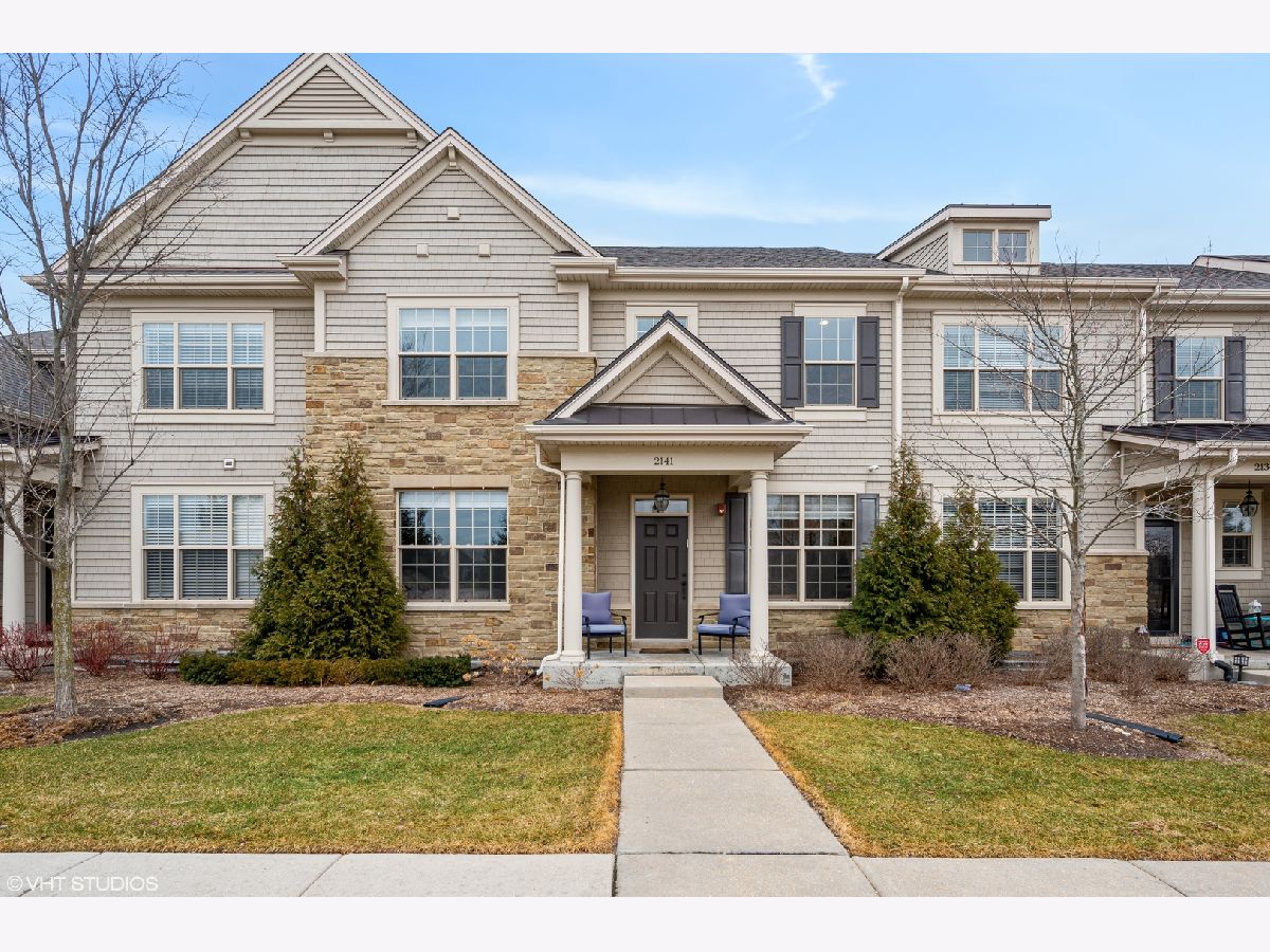 Townhomes & Homes Sold Westgate At The Glen Glenview Illinois, 2141 Dauntless