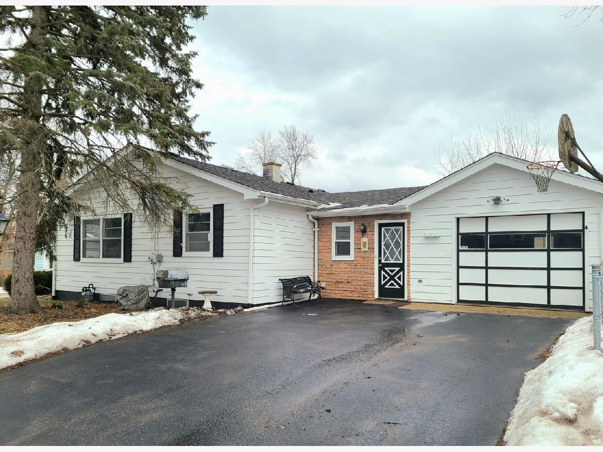 Homes Rented Brophy Farm Fox Lake Illinois, 24 Lippincott