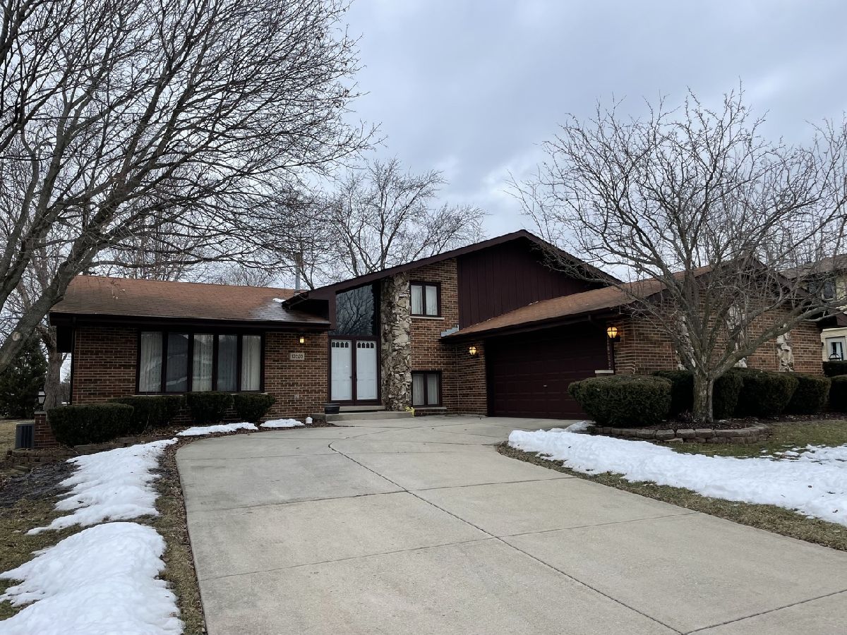 Homes Sold Golden Oak Estates Homer Glen Illinois, 13228 Oakwood