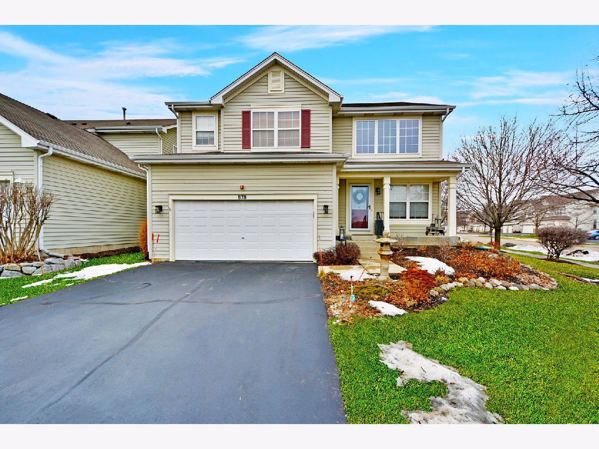 Homes & Townhomes & Condos Sold Wicklow Village Lake Zurich Illinois, 878 March