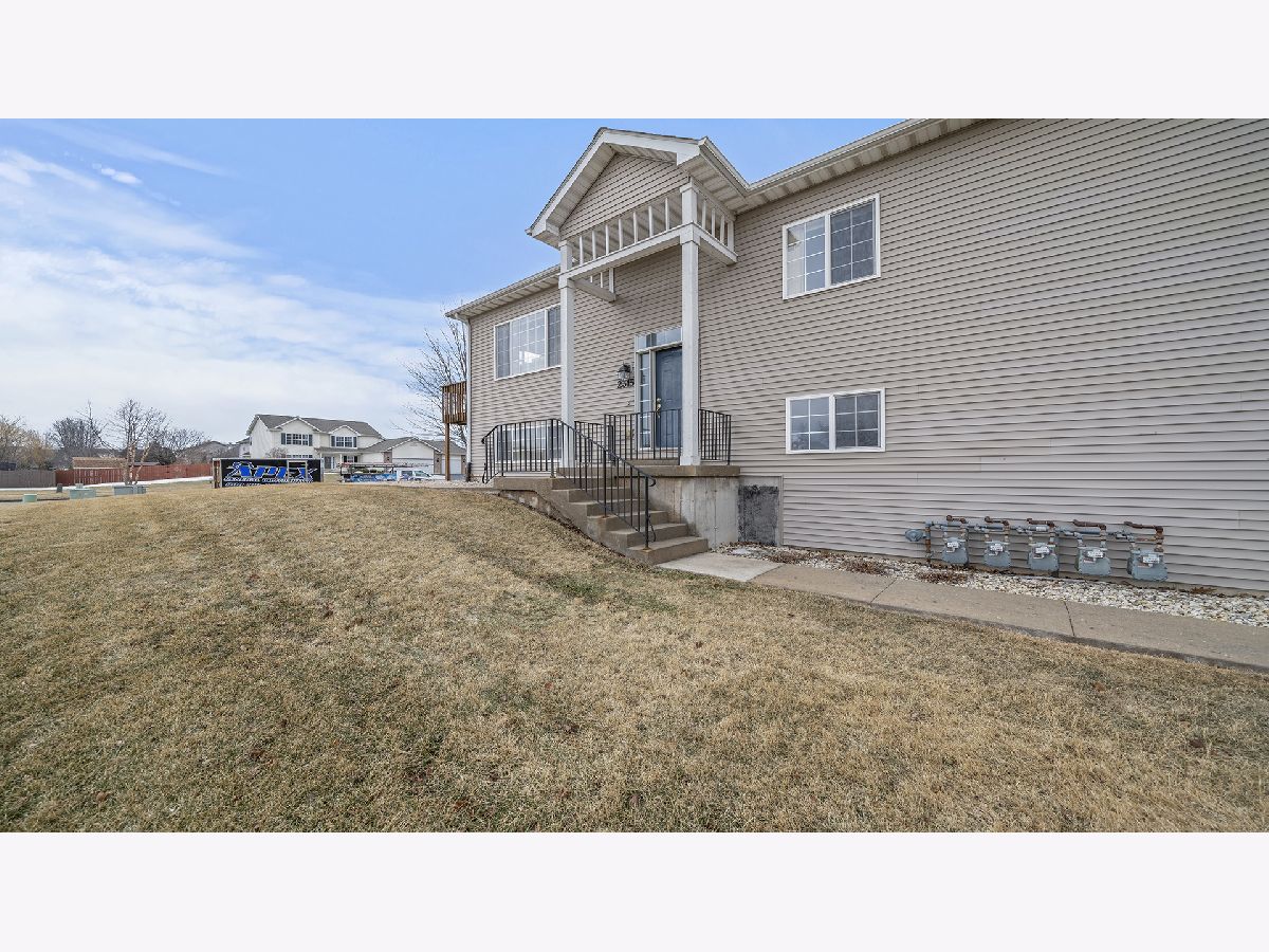 Condos & Townhomes & Homes Sold Logan Square Belvidere Illinois, 2315 Derby Close