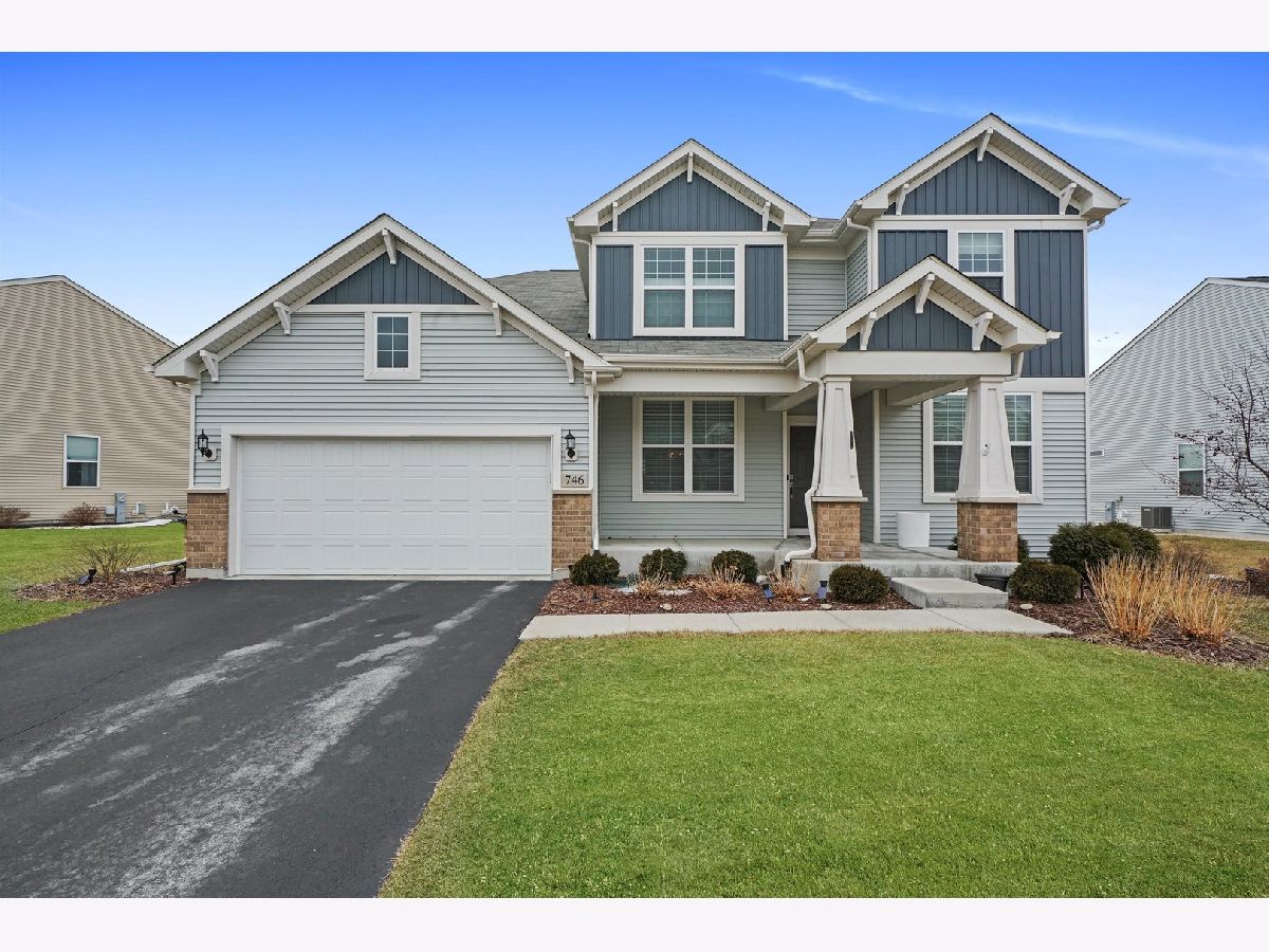 Homes Sold Trails Of Silver Glen South Elgin Illinois, 746 Hamilton