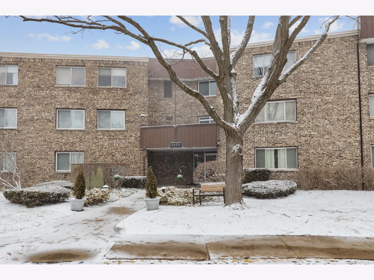 Condominiums Sold Brookwood Rolling Meadows Illinois, 2650 Brookwood
