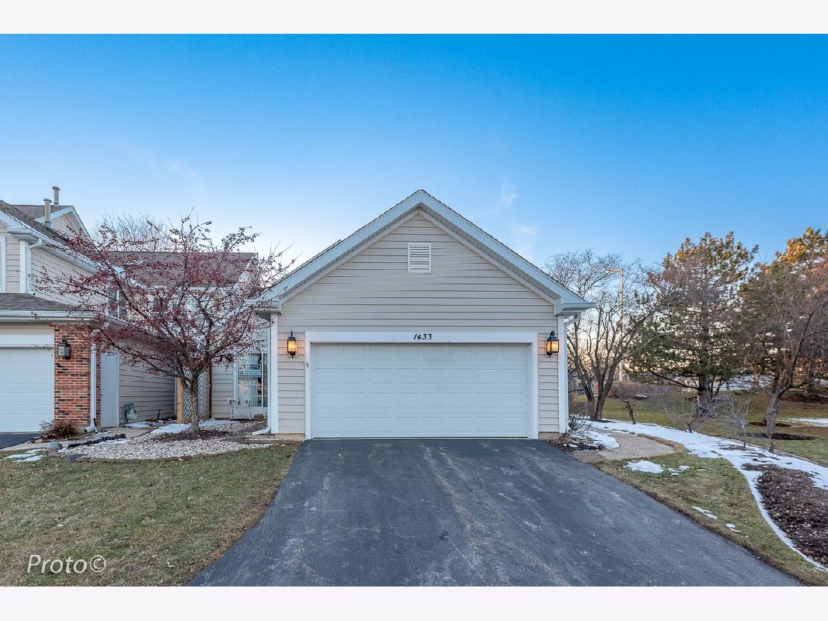 Townhomes Sold Autumn Ridge Schaumburg Illinois, 1433 Whitman