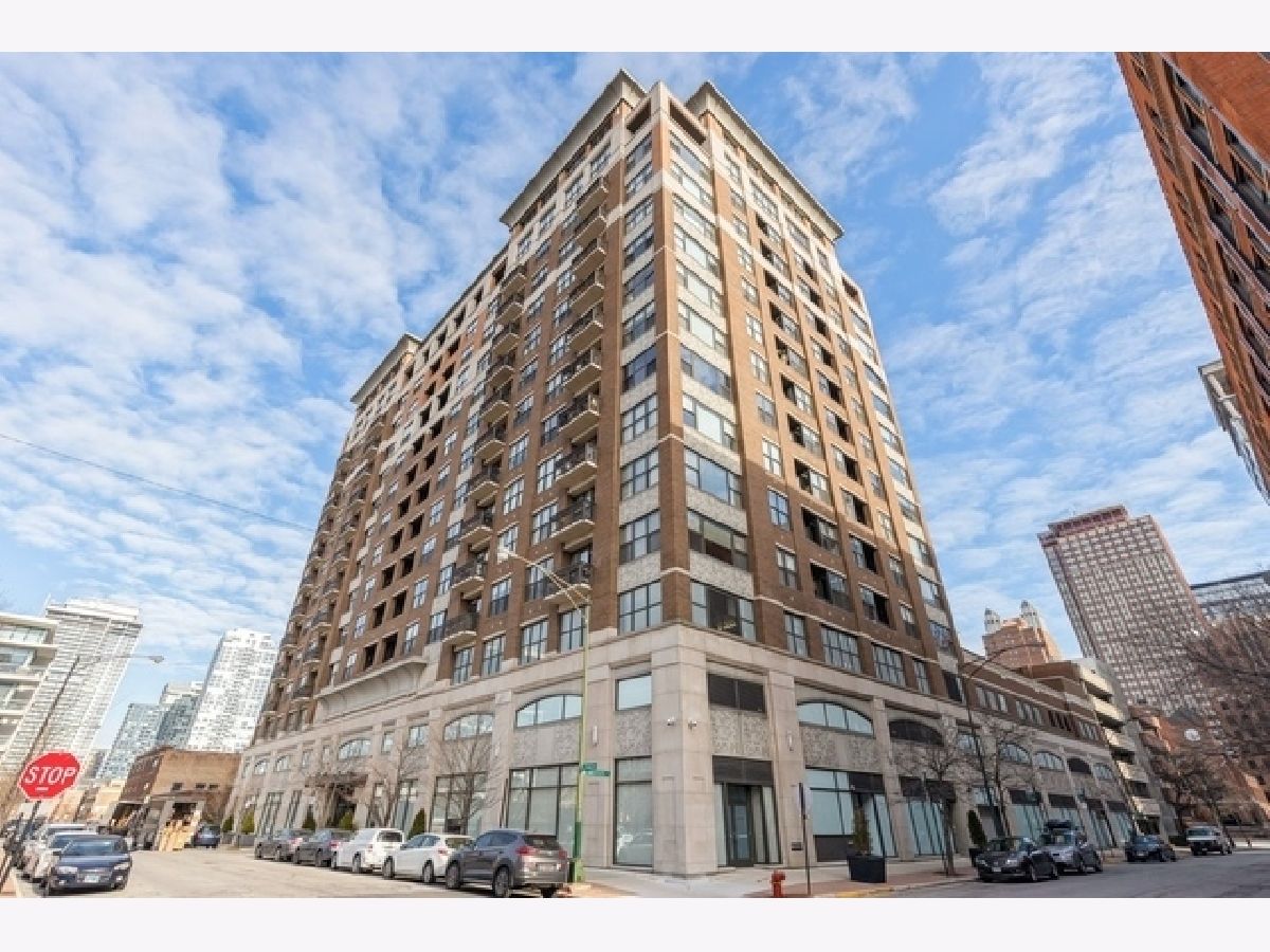 Condominiums Rented Parc Chestnut Chicago Illinois, 849 Franklin