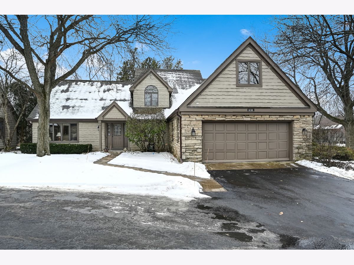 Woodlands Darien IL, Townhomes & Condos & Homes For Sale & For Rent