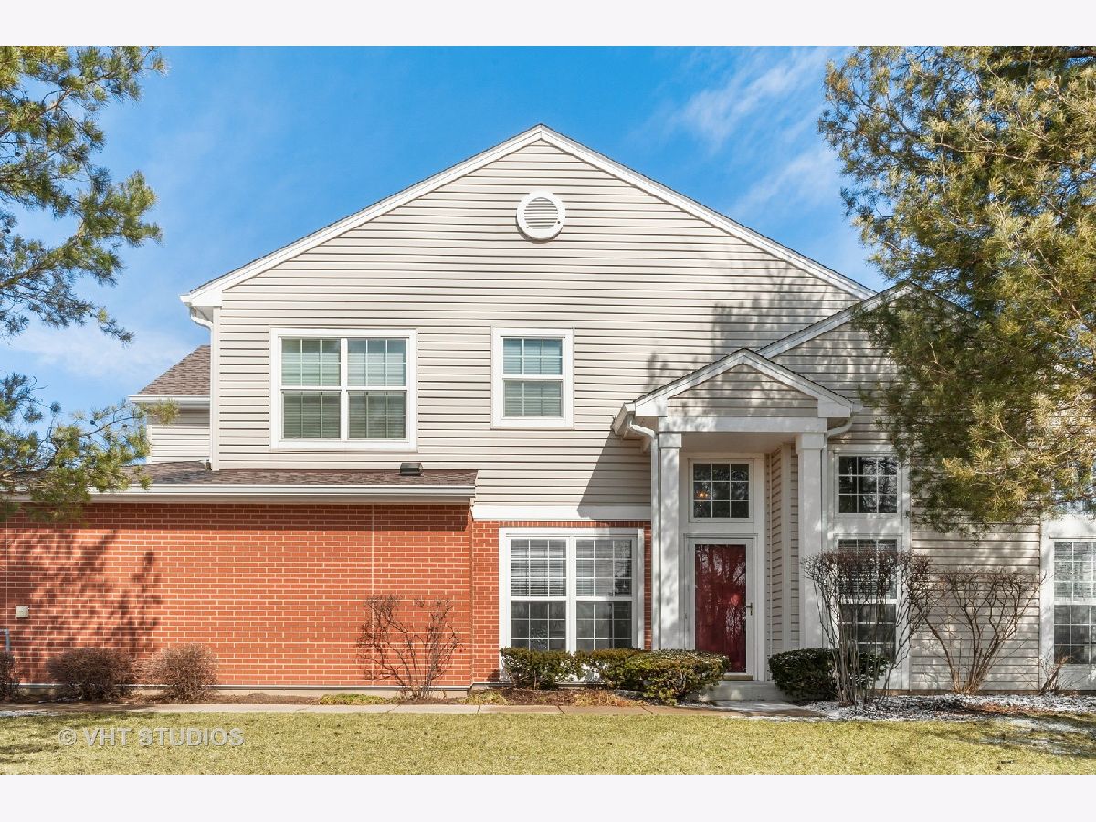 Townhomes & Homes Sold Roseglen Buffalo Grove Illinois, 794 Old Checker